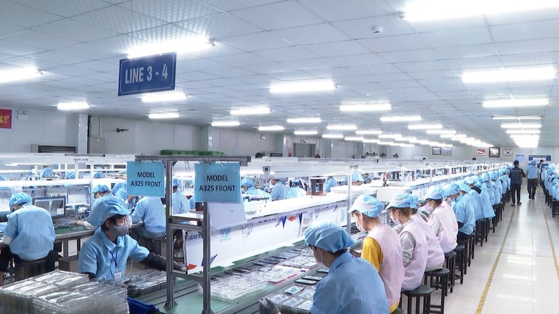 Xuất nhập khẩu 8 tháng lần đầu vượt mốc 770 tỷ USD
