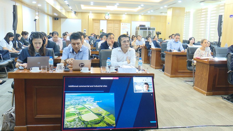 Phát triển năng lượng tái tạo tại Việt Nam