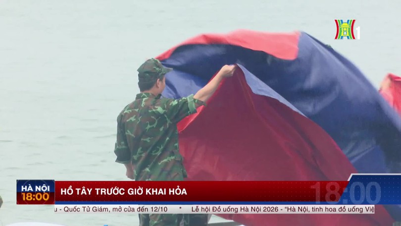 Hồ Tây trước giờ đêm hội pháo hoa