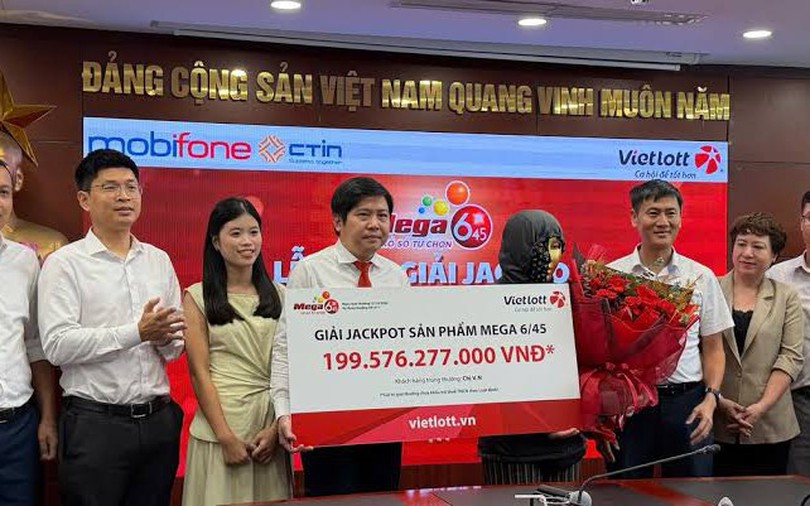Một phụ nữ trúng Vietlott gần 200 tỷ đồng và câu chuyện lan tỏa giá trị