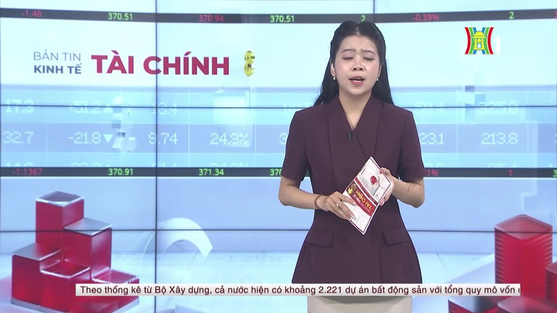 Lãi suất tăng cao khiến dòng tiền chứng khoán sụt giảm mạnh