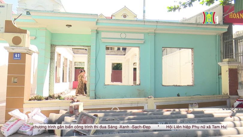 Hàng trăm hộ dân tự giải tỏa vi phạm dọc Quốc lộ 1A
