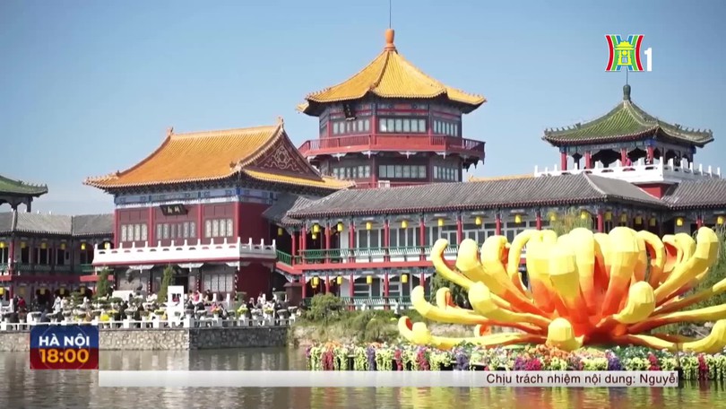 Khu vườn dưới nước khoe sắc tại Khai Phong, Trung Quốc