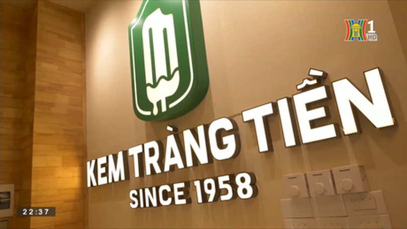Thưởng thức Kem Tràng Tiền | Hanoi Review | 28/05/2023