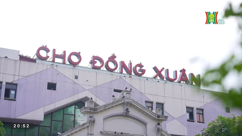 Một ngày ở chợ Đồng Xuân