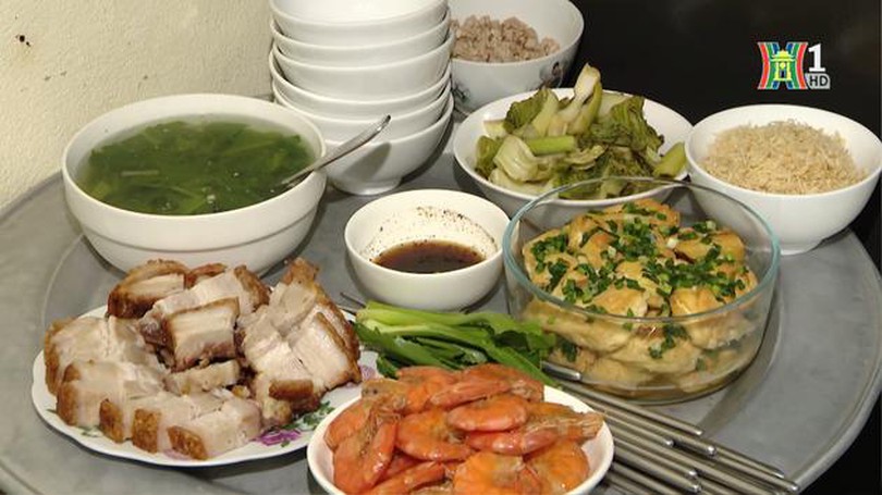 Bữa cơm gia đình – nơi ẩn chứa yêu thương| Người Hà Nội | 12/11/2023