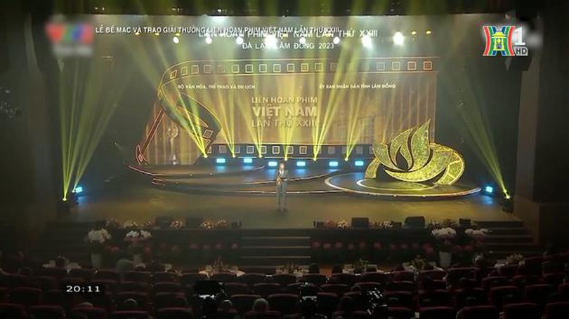 'Tro tàn rực rỡ' thắng lớn, 'Đất rừng phương Nam' trắng tay