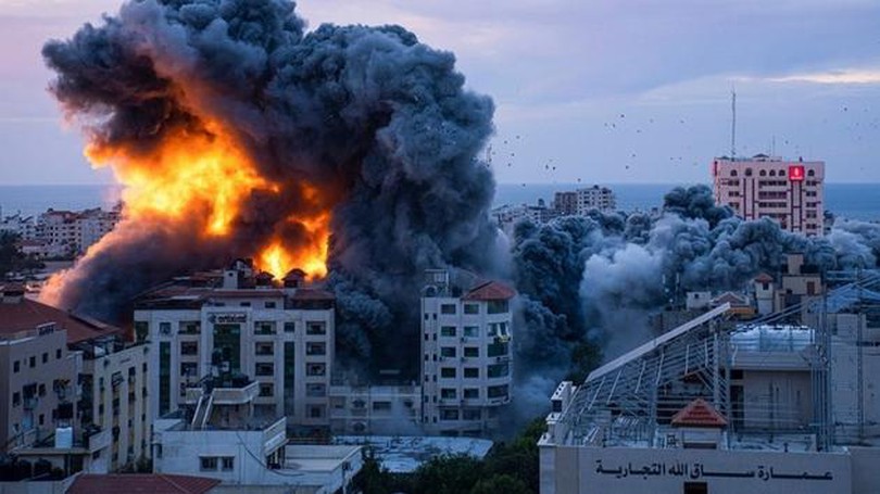Israel không kích dữ dội phía Nam Dải Gaza