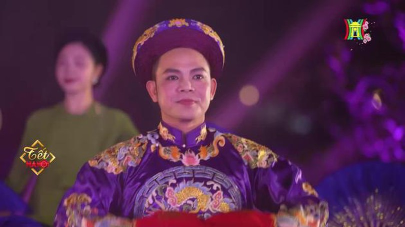 Ông Hoàng Bẩy