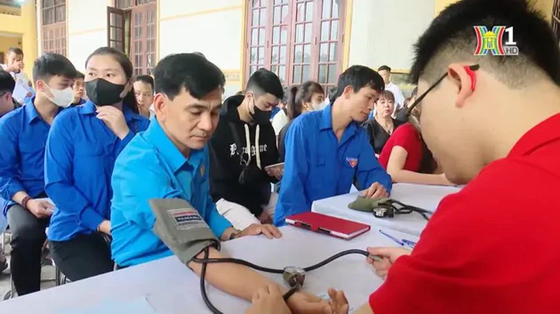 Cán bộ công đoàn sẵn sàng hiến máu vì cộng đồng | Người tốt quanh ta | 08/04/2024