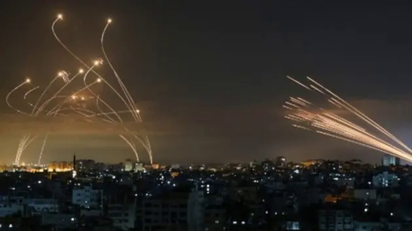 Hệ thống Vòm sắt Israel đánh chặn rocket phóng từ Gaza