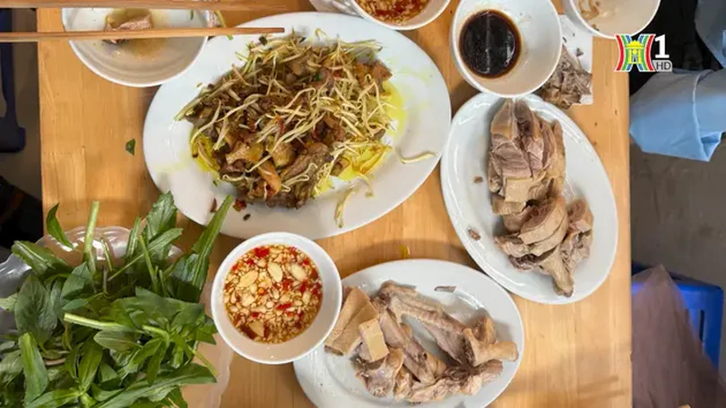 Hà Nội kiểm soát ATTP dịch vụ ăn uống | Thực phẩm an toàn | 19/05/2024