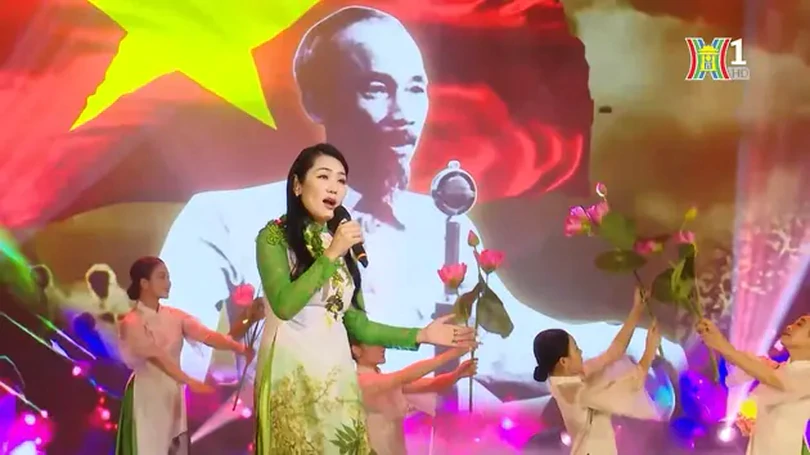 Bác Hồ một tình yêu bao la