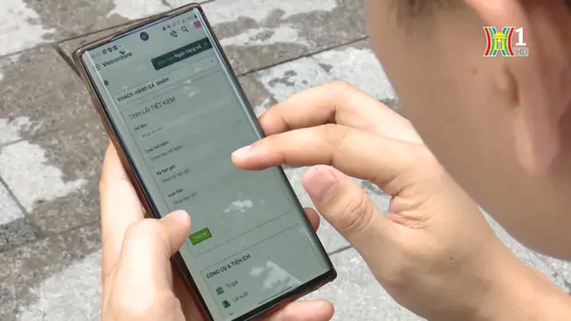 Những cách đầu tư tài chính của giới trẻ | Vấn đề kinh tế | 24/07/2024