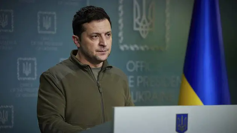Ukraine gia hạn tình trạng thiết quân luật