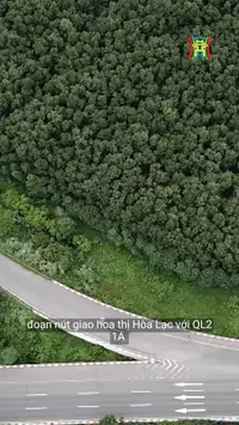 Nút giao xanh ở của ngõ Thủ đô