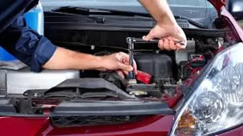 Những bộ phận xe cần kiểm tra trước mỗi chuyến đi dài