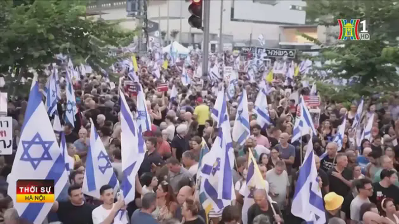 Israel biểu tình sau khi phát hiện thi thể 6 con tin