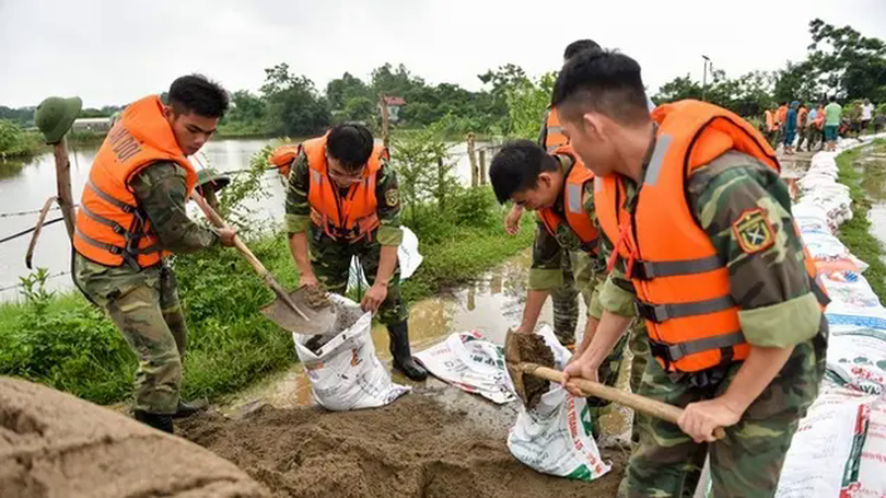 Những việc cần làm trước, trong và sau bão