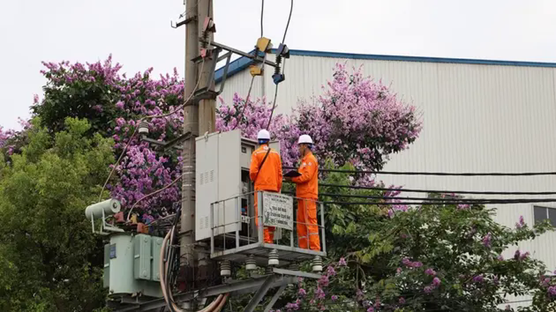 Tập trung khắc phục lưới điện, hệ thống thông tin