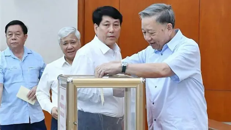 Lễ phát động ủng hộ đồng bào bị thiệt hại do bão