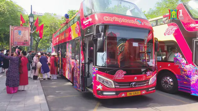 Miễn phí xe buýt 2 tầng nhân ngày Giải phóng Thủ đô