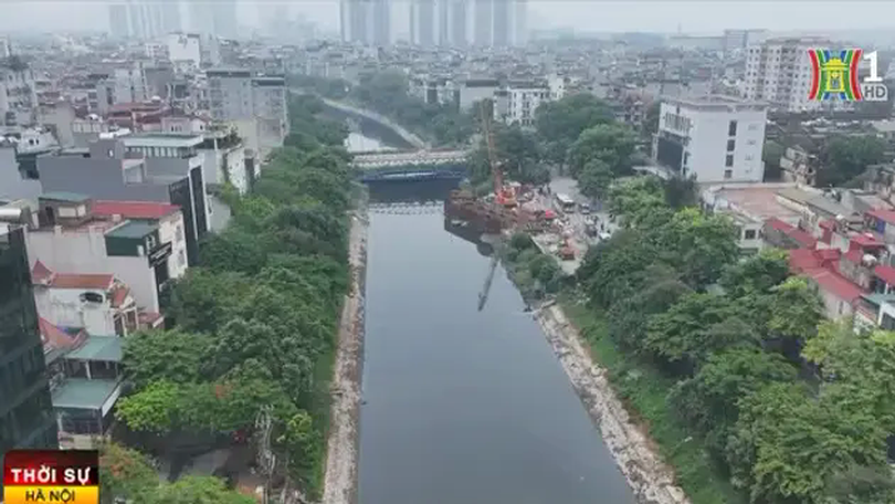 Quyết tâm đưa sông Tô Lịch trong xanh trở lại