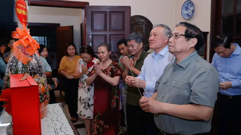 Thủ tướng Phạm Minh Chính tri ân các cố Thủ tướng