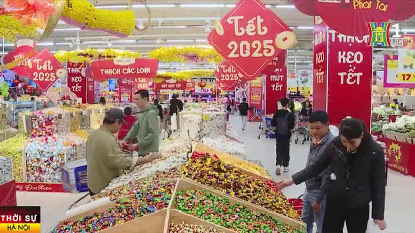 Siêu thị đồng loạt giảm giá hàng Tết