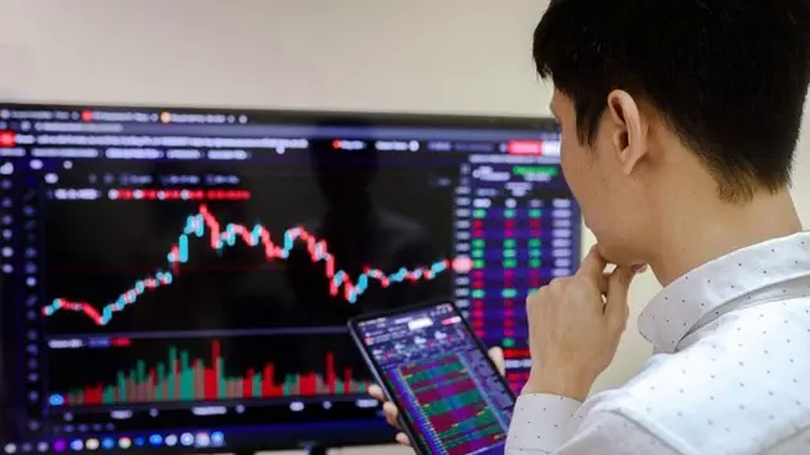 Thanh khoản thị trường chứng khoán khởi sắc