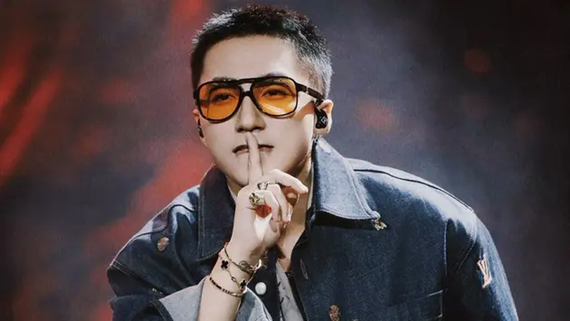 Sơn Tùng M-TP thắng 3 giải Làn sóng Xanh 2024