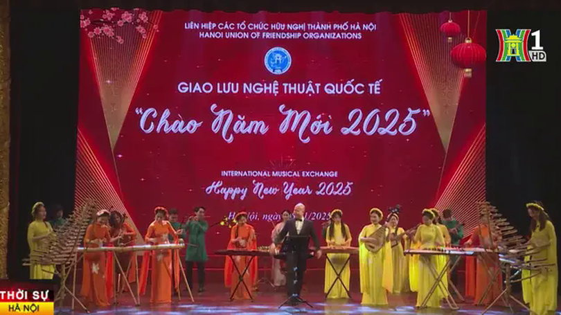 Giai điệu quốc tế chào đón năm mới tại Hà Nội