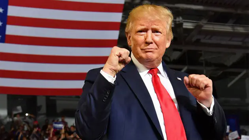 Lễ nhậm chức của ông Donald Trump phải chuyển vào trong nhà