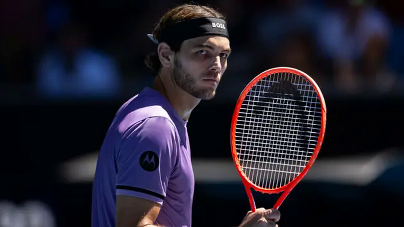 Taylor Fritz dễ dàng đi tiếp vào vòng 3 giải Australia Open