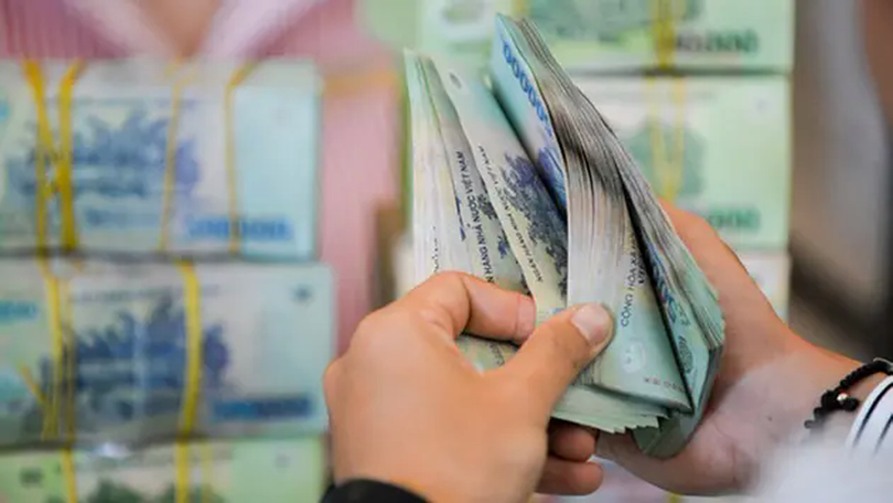 Thưởng Tết bị trừ 10% thuế thu nhập cá nhân