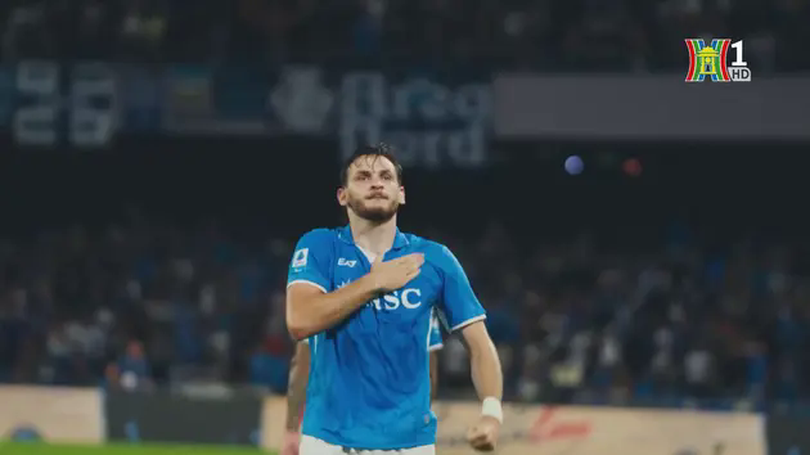 CLB Napoli tri ân Khvicha Kvaratskhelia