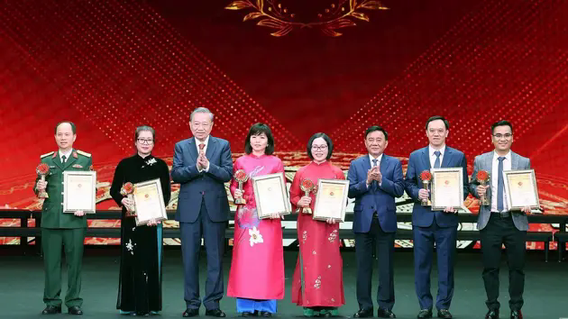 Giải 'Búa liềm vàng' vinh danh 86 tác phẩm báo chí