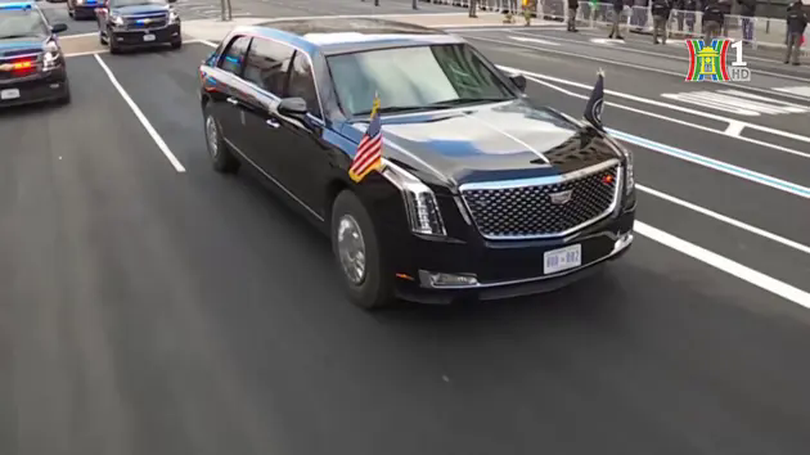 Chiếc xe hộ tống ông Donald Trump đi nhậm chức