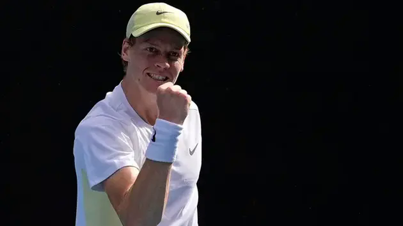 Jannik Sinner vào tứ kết Australia mở rộng
