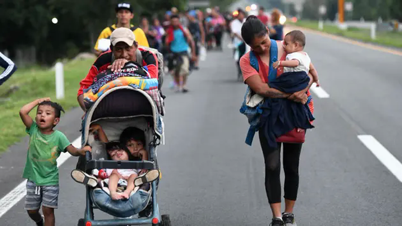 Ông Trump bị kiện vì xóa quyền công dân theo nơi sinh