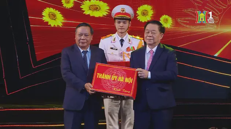 'Mãi mãi niềm tin theo Đảng'