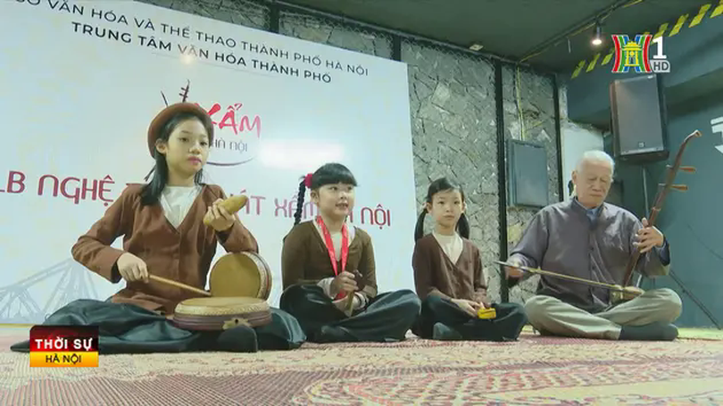 Nhiều ca nương 'nhí' tham gia CLB hát Xẩm Hà Nội