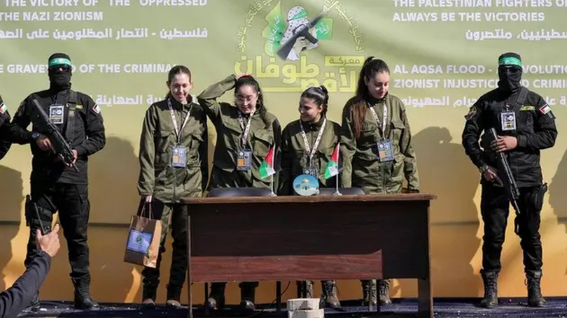Hamas thông báo đã trao trả bốn nữ con tin Israel