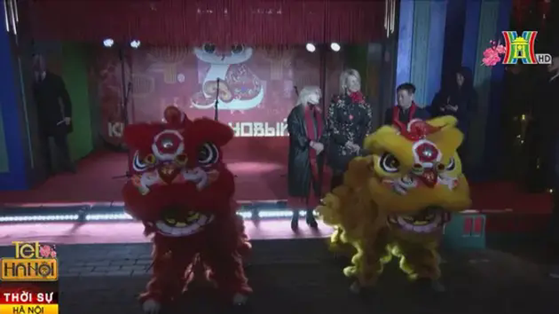 Không khí chào mừng Tết Nguyên Đán ở Nga