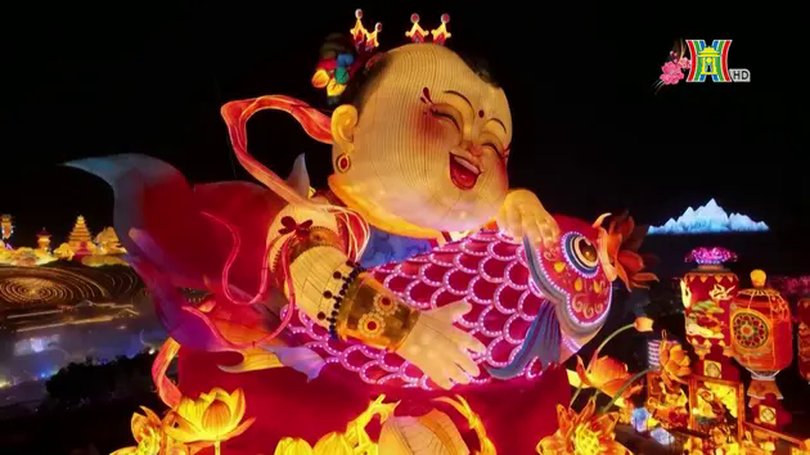 Lễ hội ánh sáng rực rỡ chào đón năm mới