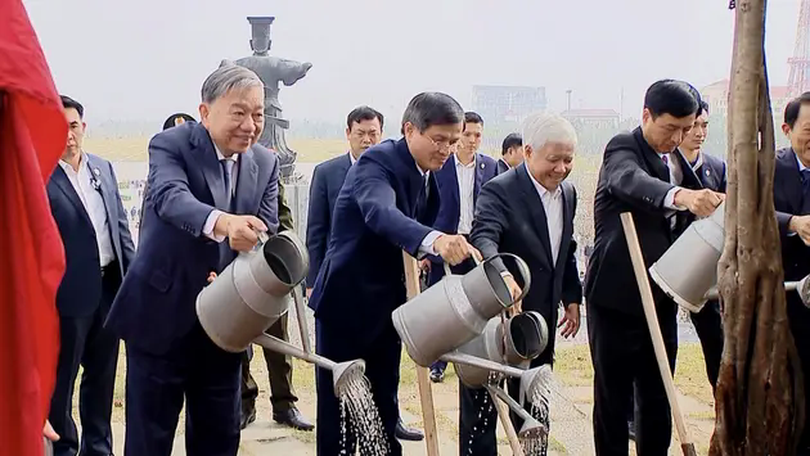Tổng Bí thư phát động Tết trồng cây tại Ninh Bình