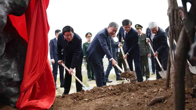 Lễ phát động Tết trồng cây 'Đời đời nhớ ơn Bác Hồ'