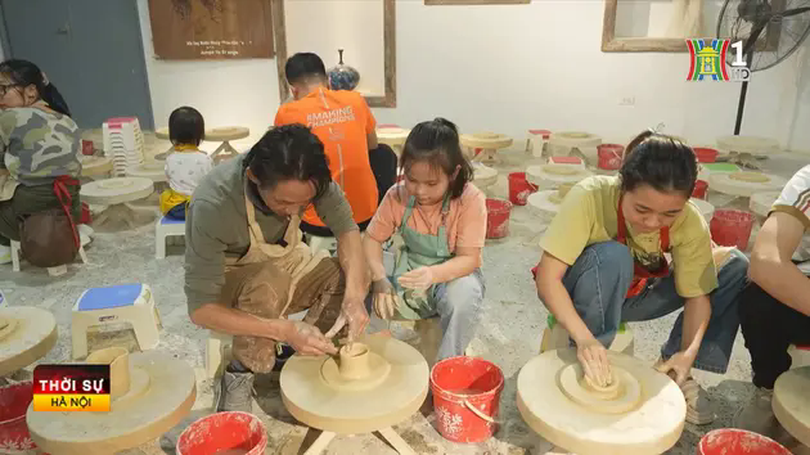 Phát triển công nghiệp văn hoá ở làng gốm Bát Tràng