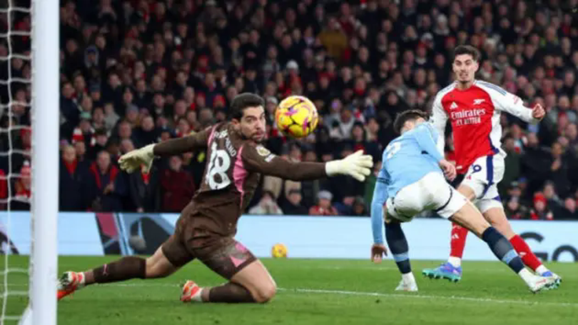 Arsenal 'hủy diệt' Manchester City, nuôi hi vọng vô địch NHA