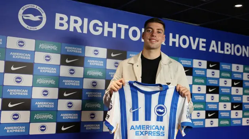 Brighton hoàn tất hợp đồng với Stefanos Tzimas